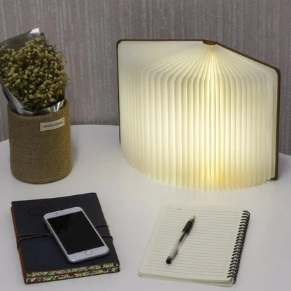 BookGlow LED Boeklamp - Stijlvolle Verlichting met Een Creatieve Twist