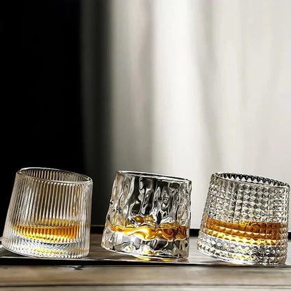 CrystalWave – Luxe Whiskyglas met Elegante Golven